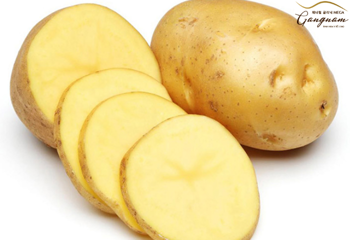 Tại sao khoai tây trị được nám?