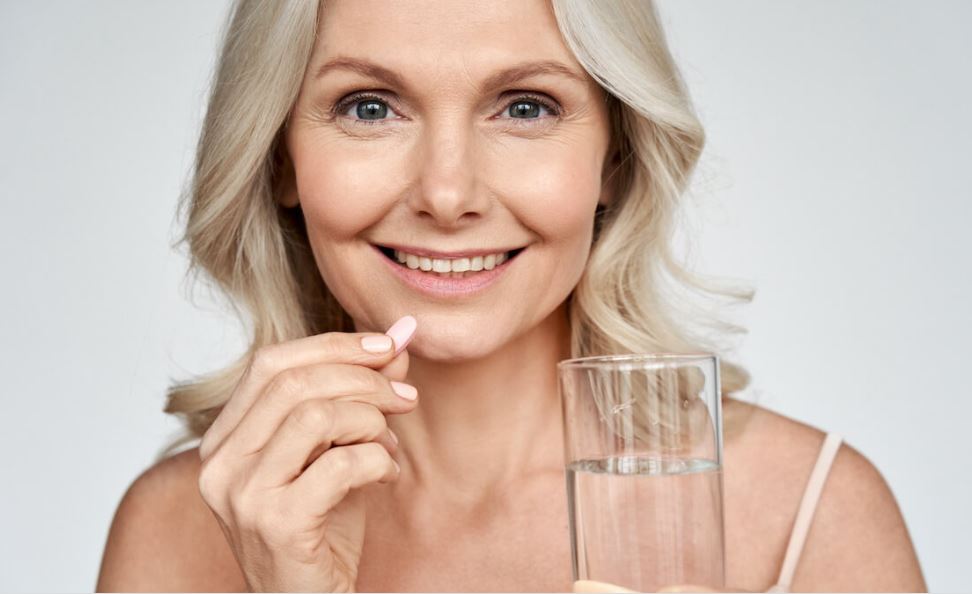 Uống collagen theo đúng hàm lượng và liệu trình để tránh gặp phải các tác dụng phụ
