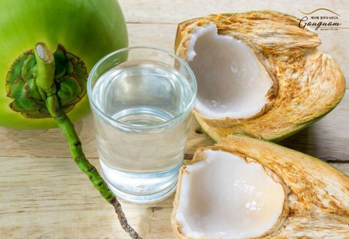 Nước dừa có tác dụng gì cho sức khỏe?