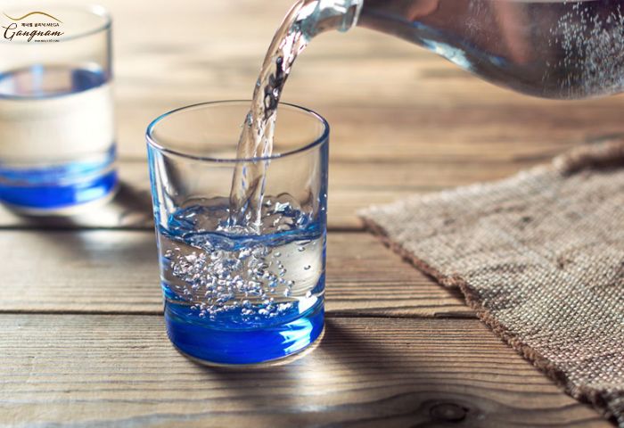 Nước lọc – thức uống chống lão hóa hiệu quả nhất