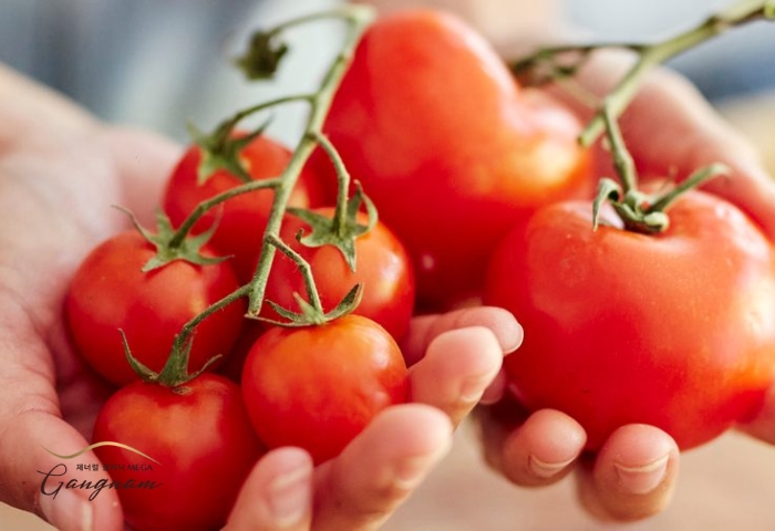Những lợi ích tuyệt vời từ việc ăn cà chua bạn đã biết chưa?