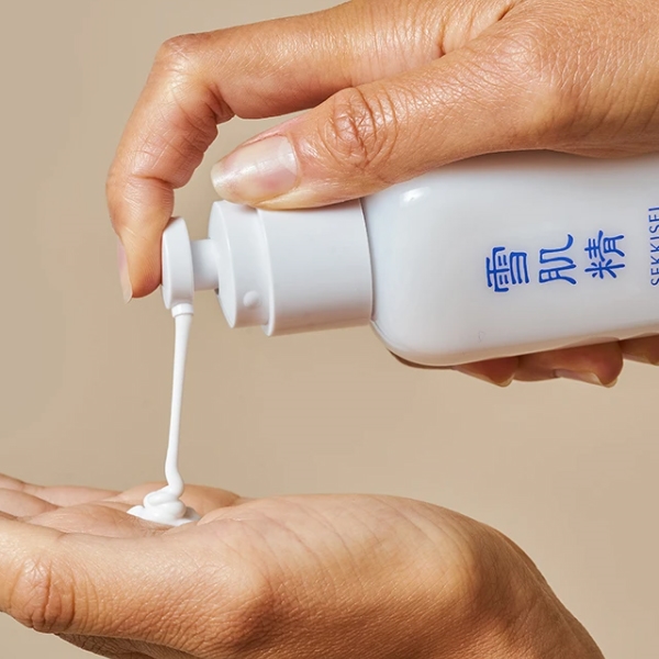 Emulsion dưỡng da toàn năng Kose Medicated Sekkisei Nhật Bản