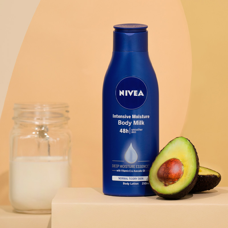 Milk Lotion dành cho body đến từ thương hiệu Nivea